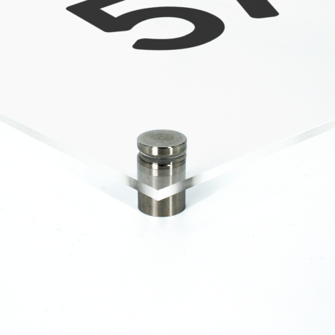 Close-up naambordje doorzichtig plexiglas