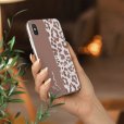 Goudroze telefoonhoesje met naam thumbnail