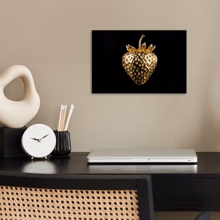 Poster - Aardbei - Goud - Zwart - Chrome — 2